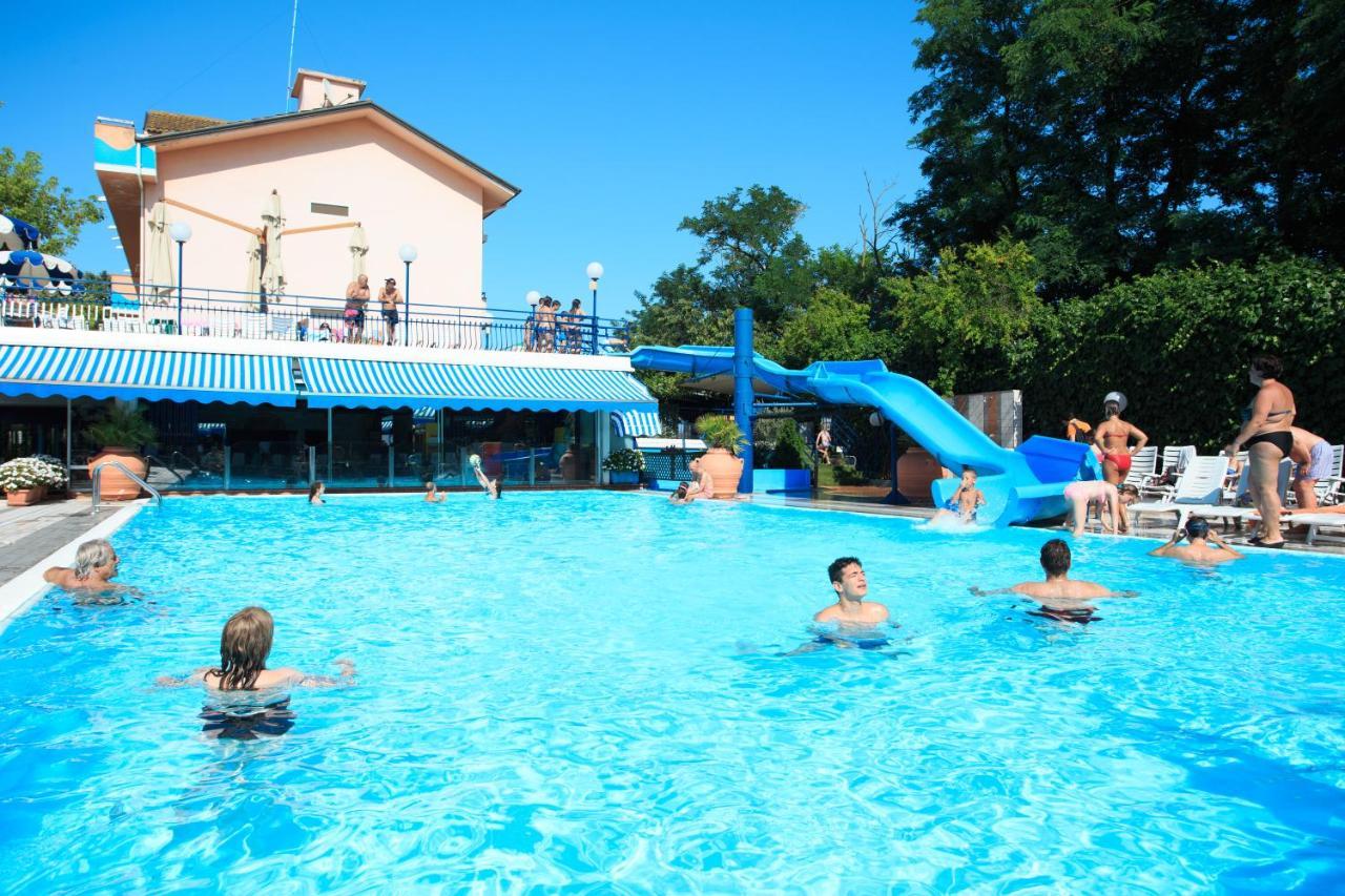 Hotel Minerva Gatteo a Mare Buitenkant foto