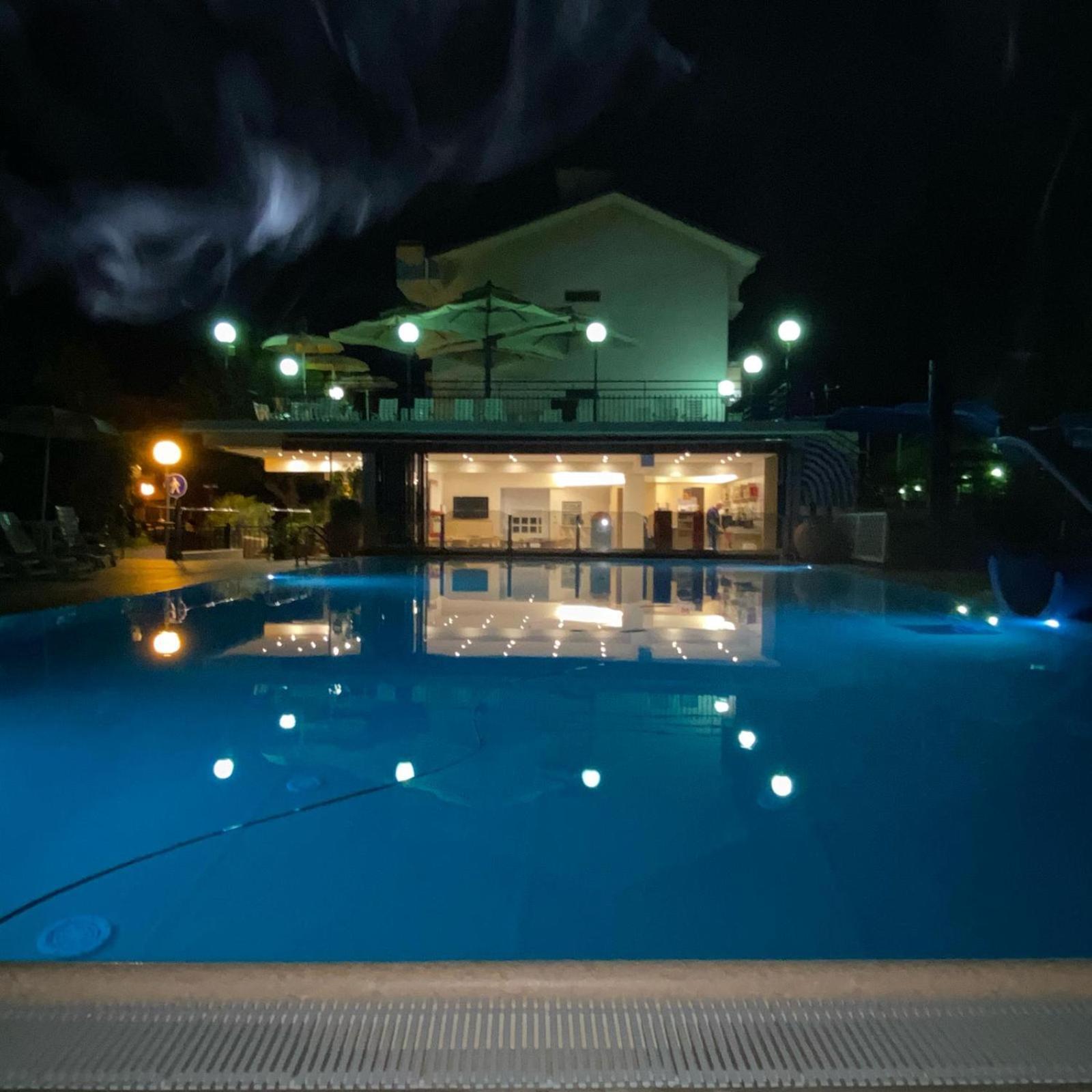 Hotel Minerva Gatteo a Mare Buitenkant foto